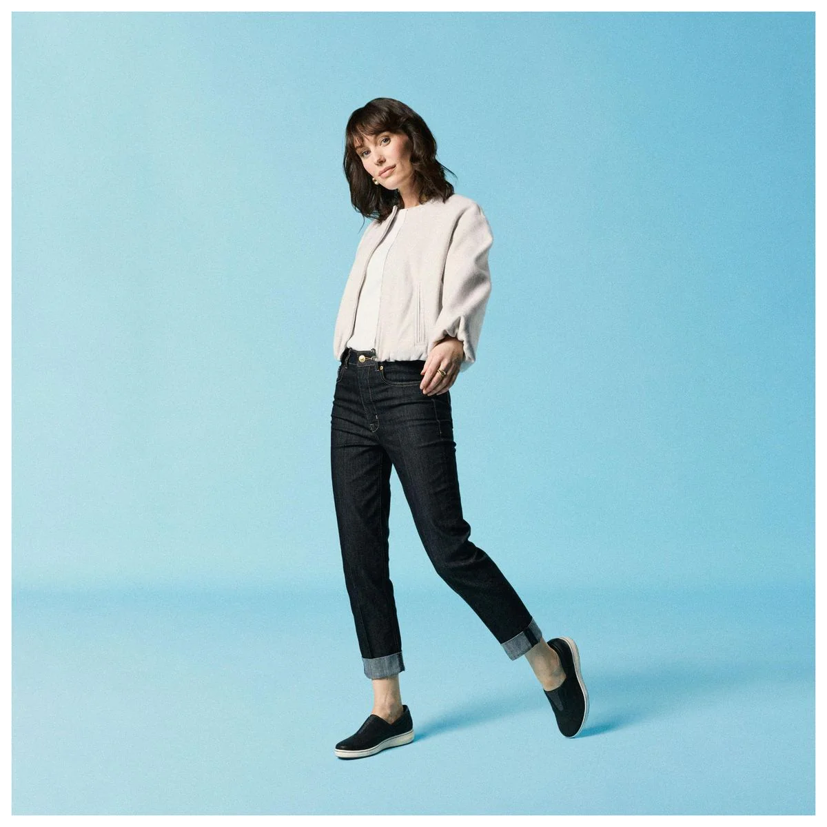 Clarks BreezeSky Ria Women's Sneaker in Black/White - Image 9