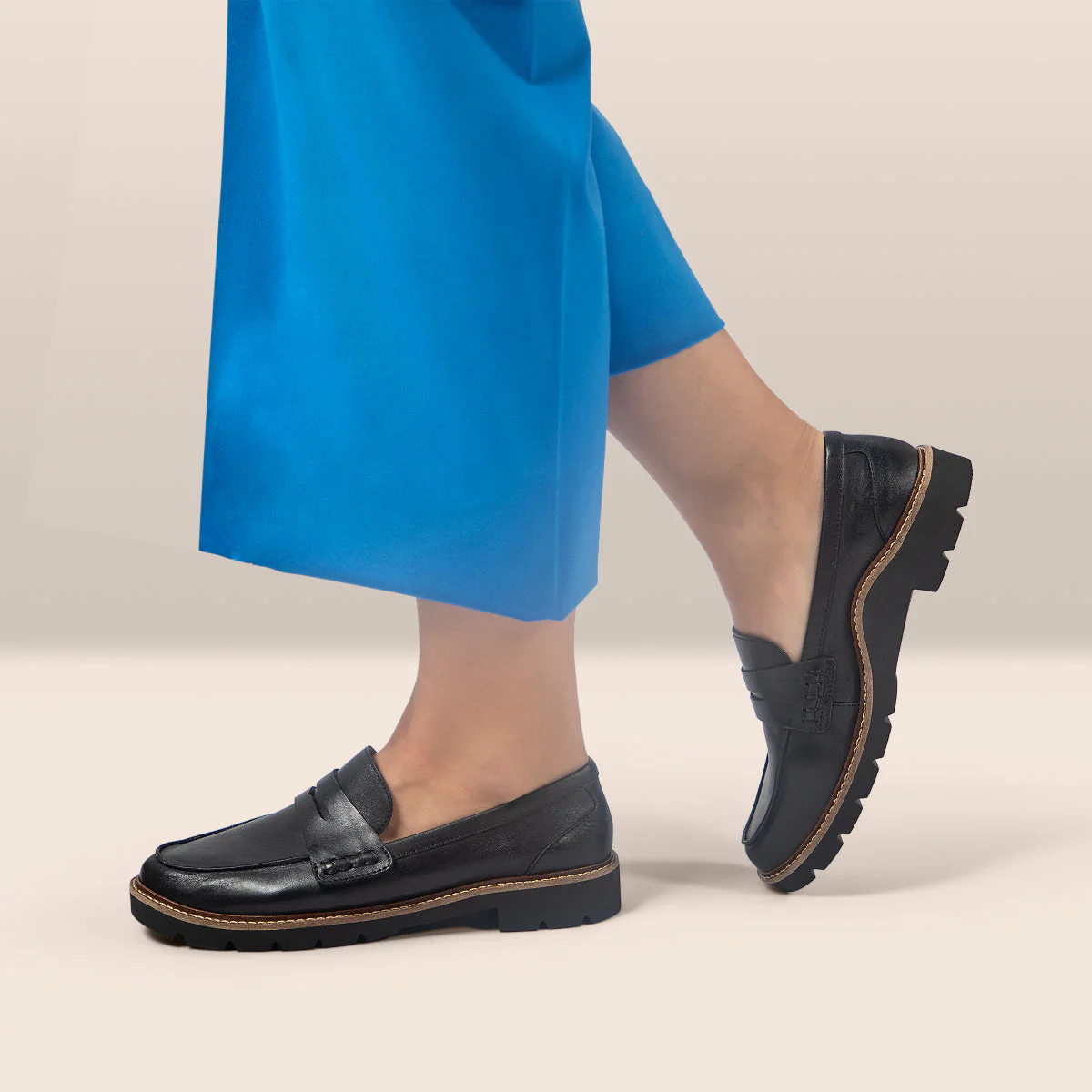 Aetrex Collette Women's Arch Support Loafer – Black - Image 6