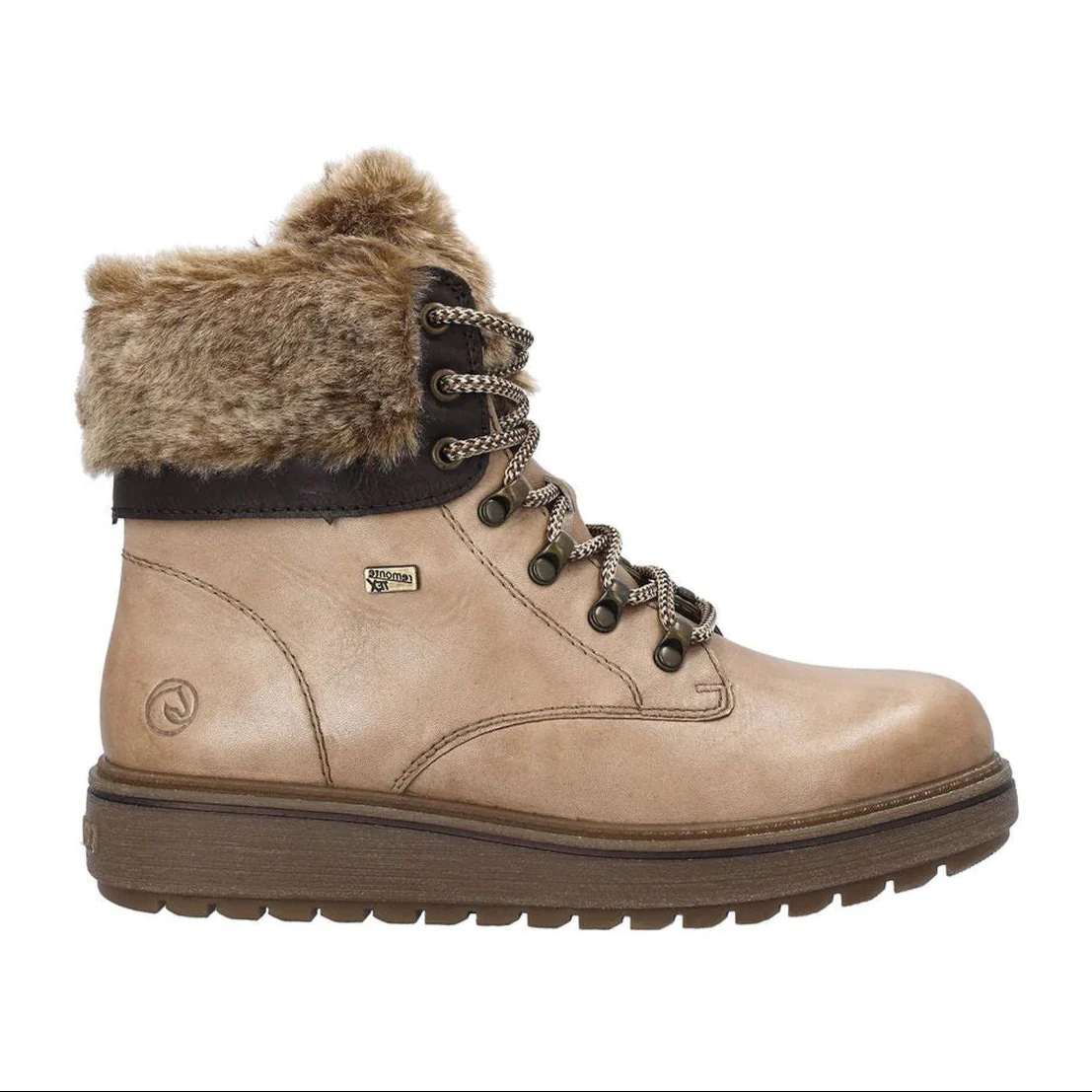 D0U70 Lace Up Boots