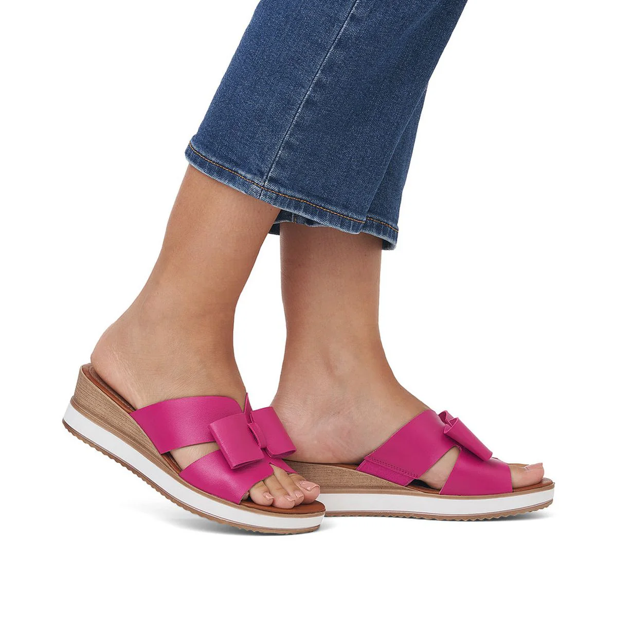 Remonte D6456 Mule Women's Sandals in Fuchsia - Image 4