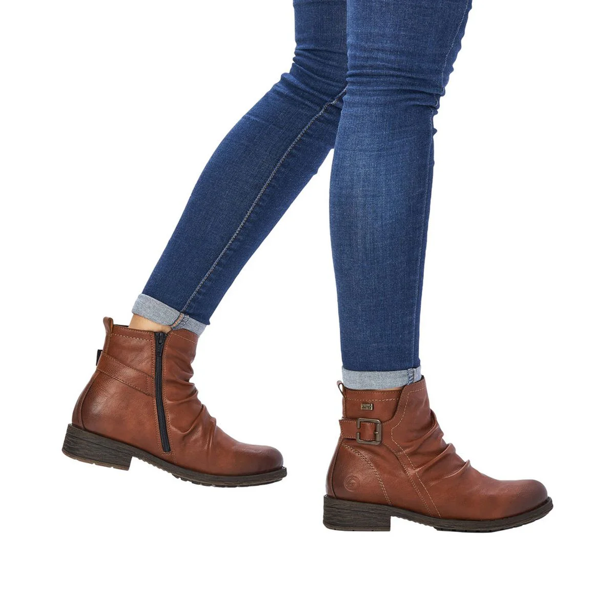 D8082 Ankle Boots - Image 8