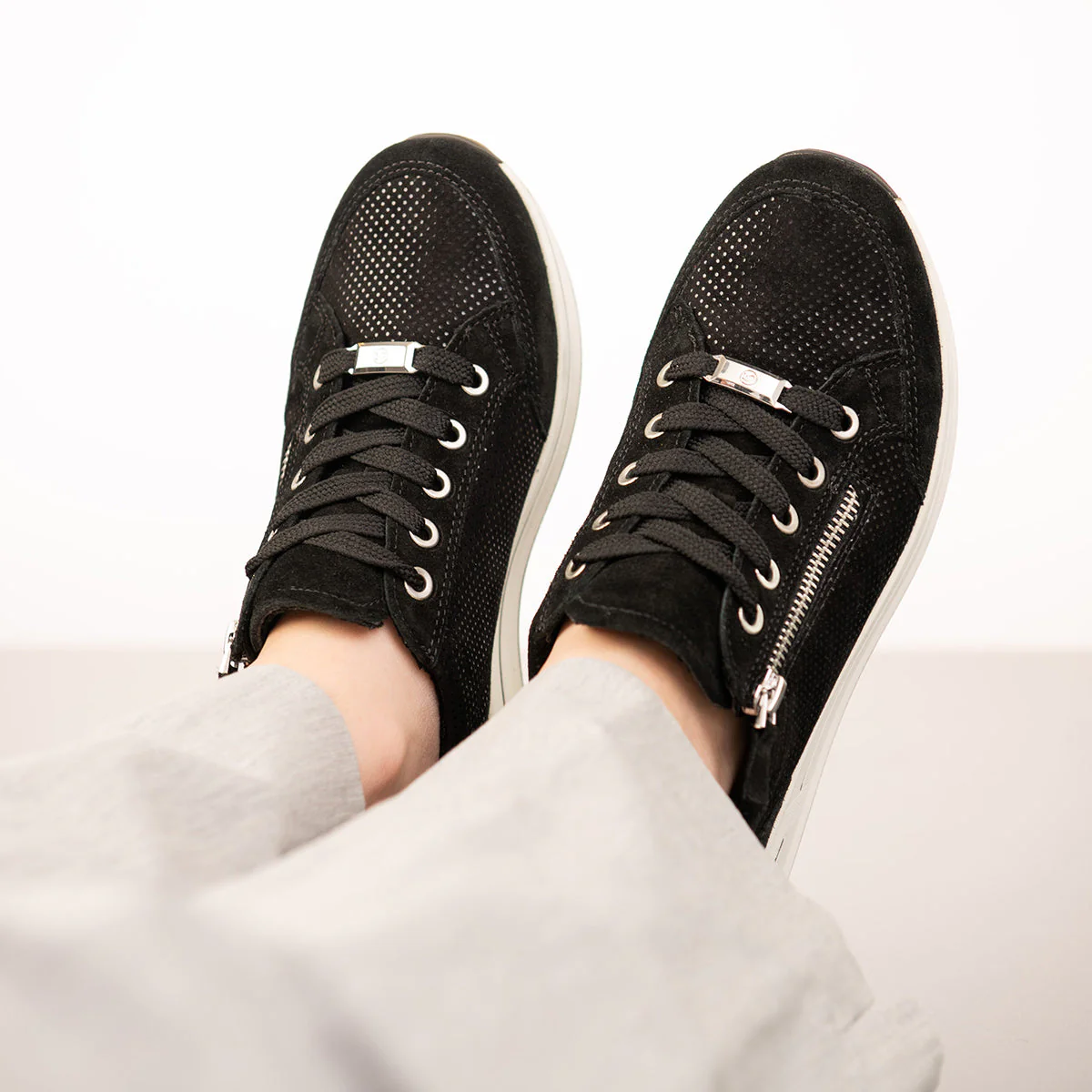 Oleanna Side Zip Sneaker - Image 6