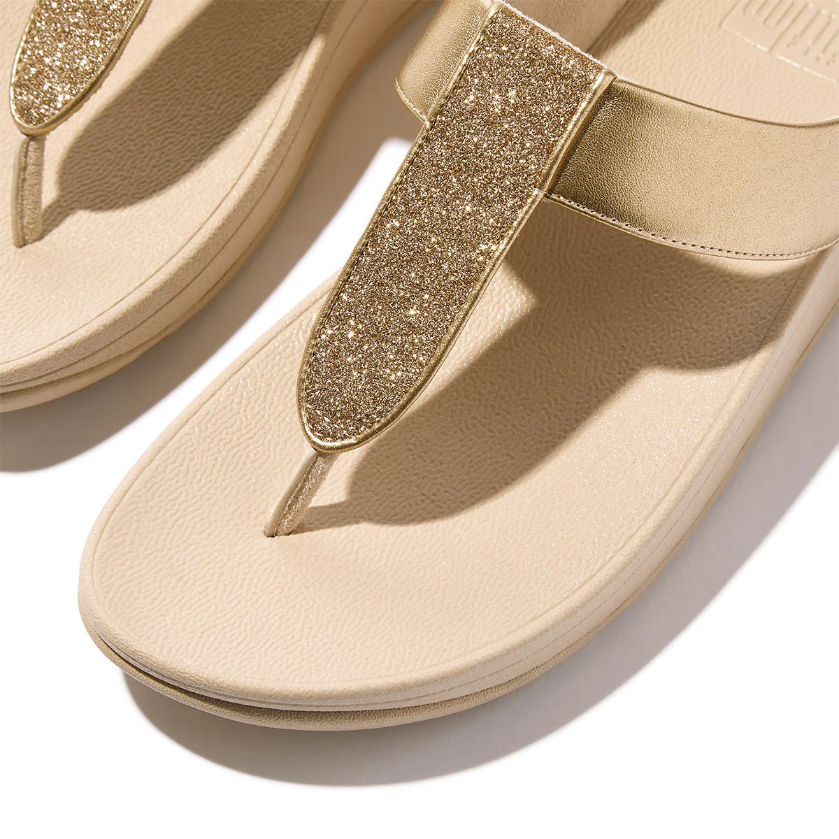 Women's Fino Leather Toe Thong Sandals in Platino - Image 2